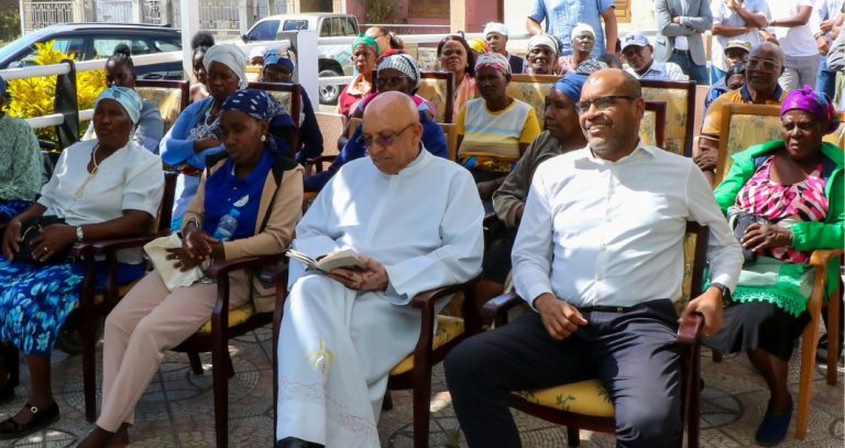 Governo inaugura Centro de Convivência de Idosos em Chão-Bom