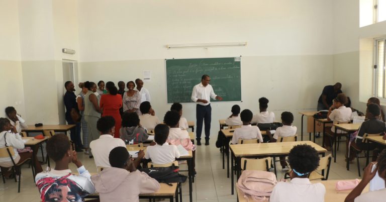 Ministro da Educação destaca recuperação dos resultados escolares na Ilha do Maio