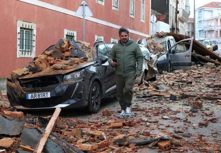 Portugal decreta situação de calamidade nas zonas mais afetadas pela tempestade Kristin