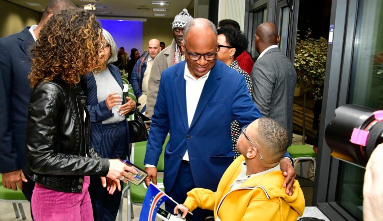 Primeiro-Ministro reúne-se com comunidade Cabo-verdiana em Roma