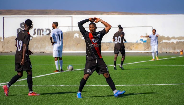 Futebol/Boa Vista. África Show goleia e fica a um passo do título regional