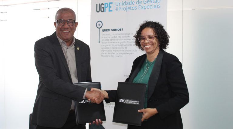 UGPE formaliza contrato para construção do Terminal Marítimo de Passageiros da Praia