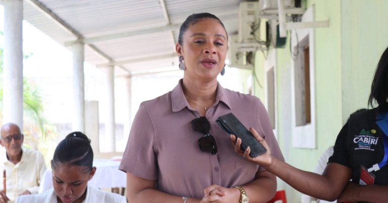 Secretária de Estado das Comunidades em visita de trabalho a São Tomé e Príncipe