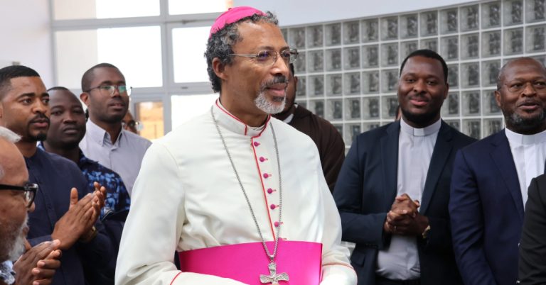 Dom Teodoro chega à Cidade da Praia: “Episcopado é um serviço”