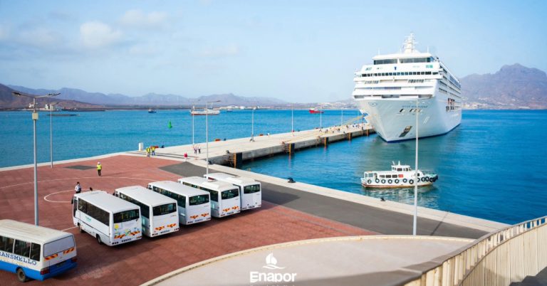 Mais de 51 mil passageiros passaram pelo Porto de Cruzeiros do Mindelo na temporada 2025/26