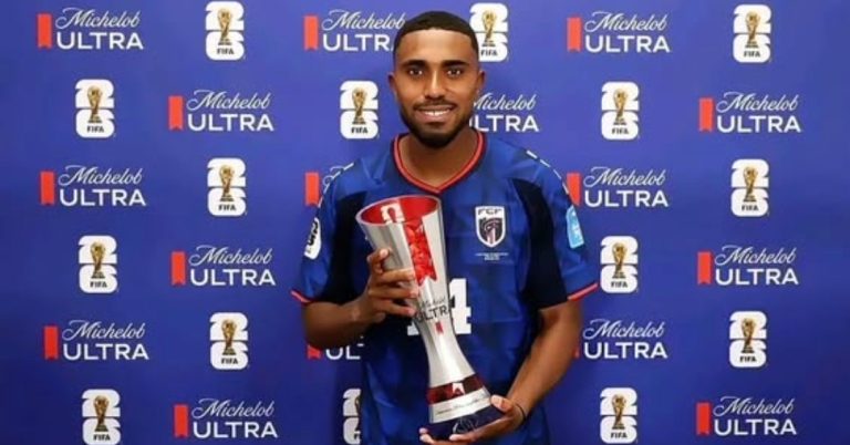 Deroy Duarte eleito Homem do Jogo na histórica qualificação de Cabo Verde