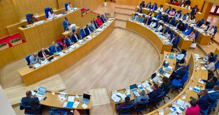 Parlamento aprova Moção de Confiança ao Governo