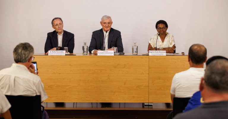 Núncio Apostólico em Portugal critica instrumentalização política das migrações em Fátima