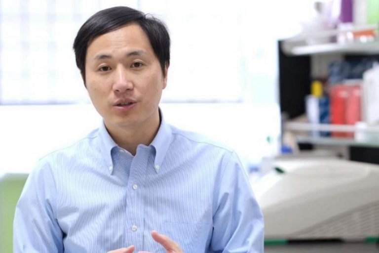 CHINA: Cientista que terá criado bebés geneticamente manipulados suspende ensaio