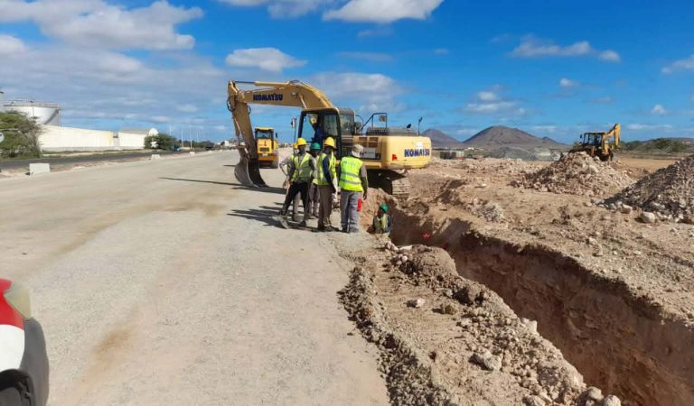 Última hora/Sal. EDEC repõe energia na totalidade após incidente causado por empresa de construção