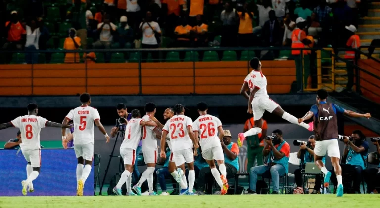 Alou organiza festa em homenagem à Seleção Nacional de Futebol