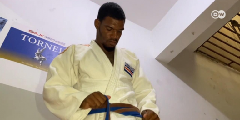Uma história de resiliência e superação. De coveiro e lavador de carros a Judoca