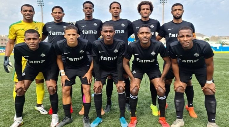 Última hora. Académica do Mindelo e Palmeira na final do campeonato nacional de futebol no Maio