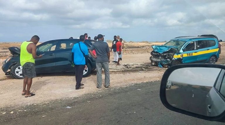 Acidente rodoviário no Sal provoca oito feridos