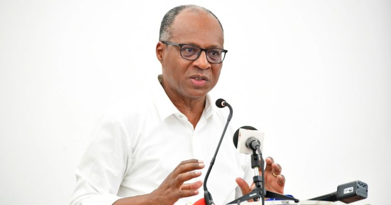 PM apela à união política para reconstrução de São Vicente