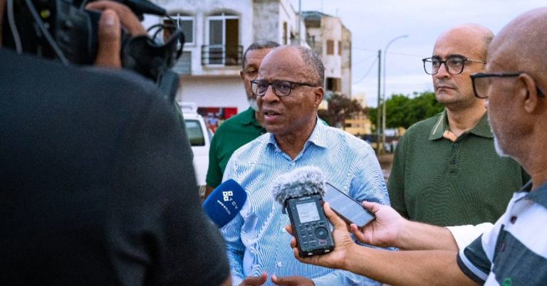 PM reforça proximidade com setores afetados pela tempestade Erin