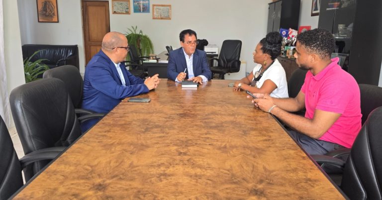 Governo reforça política cultural com investimentos estruturais na Ilha do Sal