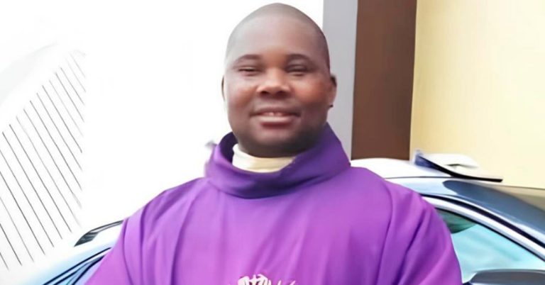Padre assassinado à queima-roupa na Nigéria