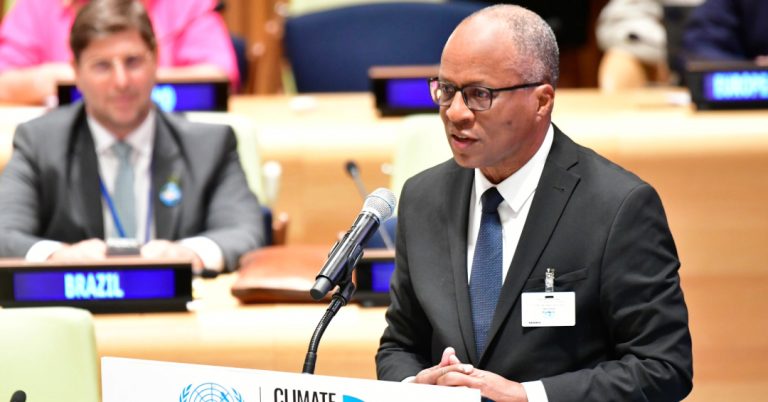 Ulisses Correia e Silva defende ação climática urgente e transição energética justa