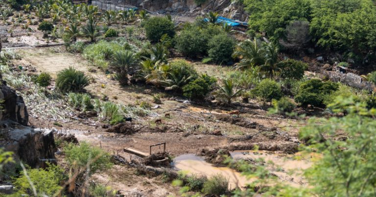 Chuvas deixam cenário de destruição em Santa Cruz e São Miguel
