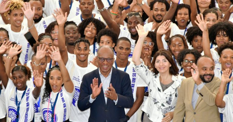 Primeiro-Ministro reforça apoio à habitação e autonomia dos jovens