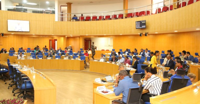 MpD diz que graduação de Cabo Verde como País de rendimento médio/alto reflete décadas de reformas iniciadas nos anos 90