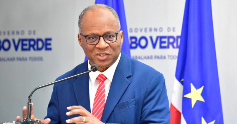 PM reafirma compromisso com paz e boa governação em “cenário geopolítico conturbado”