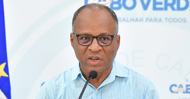 Governo inaugura investimentos de mais de 618 mil contos em habitação em São Vicente