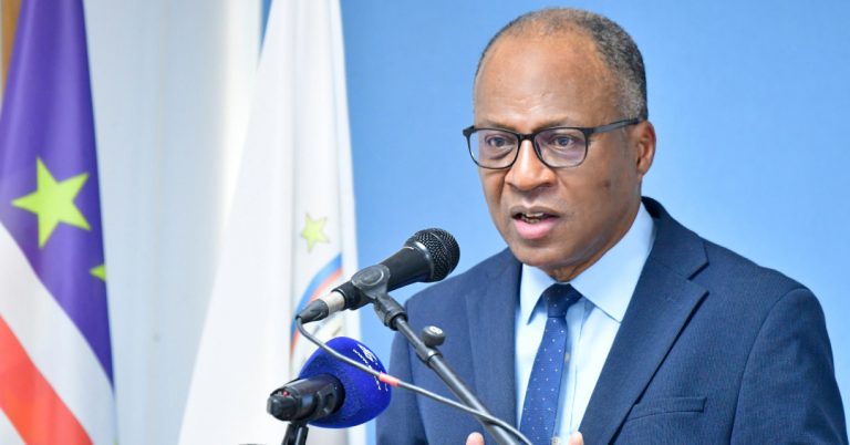 PM reafirma compromisso com desenvolvimento de São Salvador do Mundo