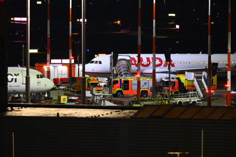 Alemanha. Aeroporto de Hamburgo encerrado