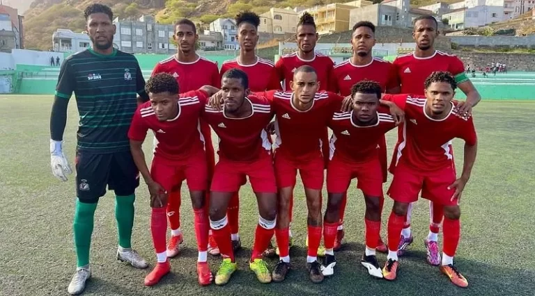 Atlético vence clássico contra Ultramarina e mantém na luta pelo título