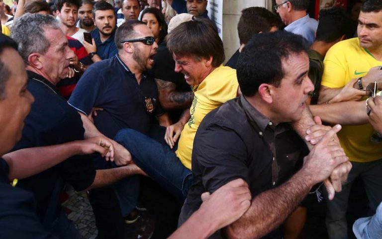 BRASIL: Jair Bolsonaro esfaqueado em Minas Gerais
