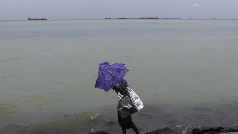 CHINA: Nove mortos na passagem do tufão Rumbia