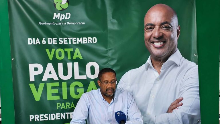 Paulo Veiga com listas aceites nos 30 círculos em que concorre; Herménio em 23 e Luís Filipe em 13