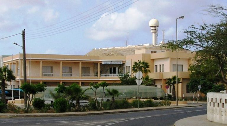 Ministério Público recolhe informações na Câmara Municipal do Sal