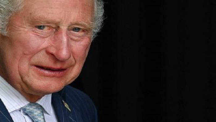 Aos 73 anos, Carlos III torna-se Rei do Reino Unido