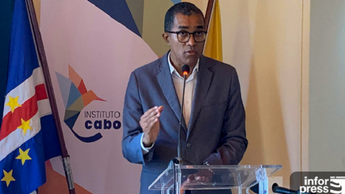 Carlos Santos