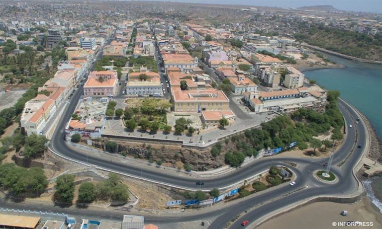 Banco Mundial financia projeto de melhoria da conectividade e infraestrutura urbana em Cabo Verde