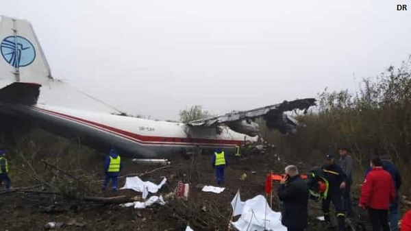 Cinco mortos em aterragem de emergência de avião de carga