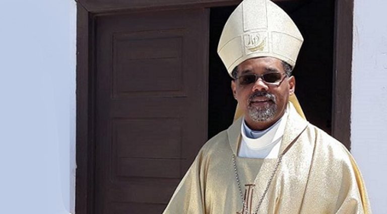 Bispo de Mindelo deseja um milagre de Paz e de um mundo melhor
