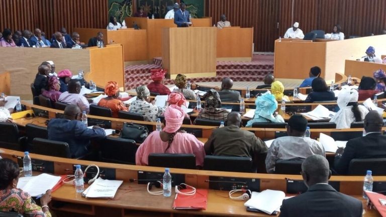 Tribunal do Senegal anula decisão do PR de alongar seu mandato