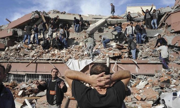 Sismo Turquia/Síria. Número de mortos ascende a 16 mil