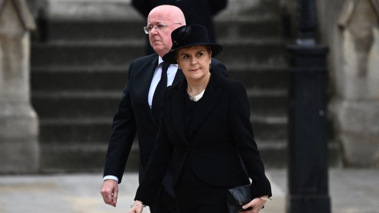 Ex-Primeira-Ministra Escocesa Nicola Sturgeon detida
