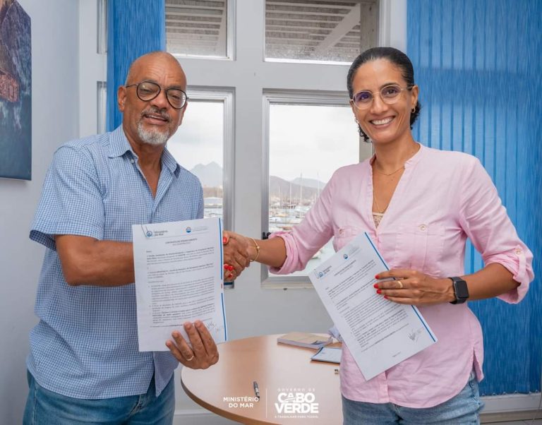 Governo financia projeto de formação e ensino da natação