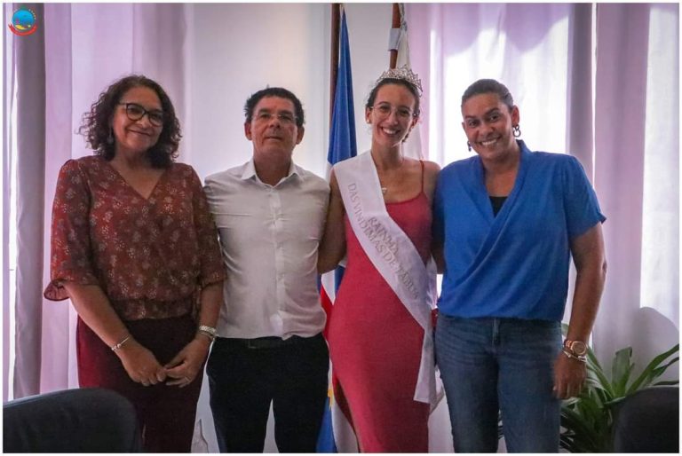 Edilidade do Sal recebe “Rainha das Vindimas de Tábua”