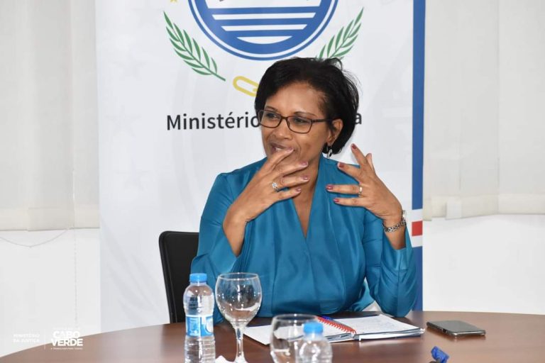 Ministra da Justiça participa do IV Congresso Internacional do Notariado Português