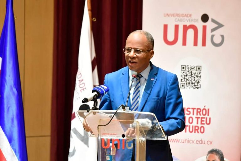 Primeiro-Ministro elogia progresso e expansão do ensino superior em Cabo Verde
