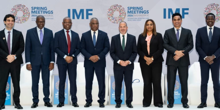 Cabo Verde integra rede de bancos centrais lusófonos criada nas reuniões do FMI e Banco Mundial