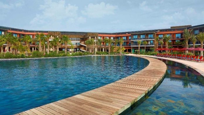 Hilton-CV-exterior