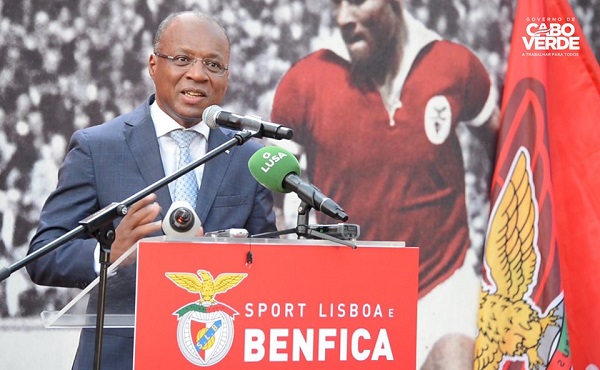 Inaugurada Casa do Benfica na Praia